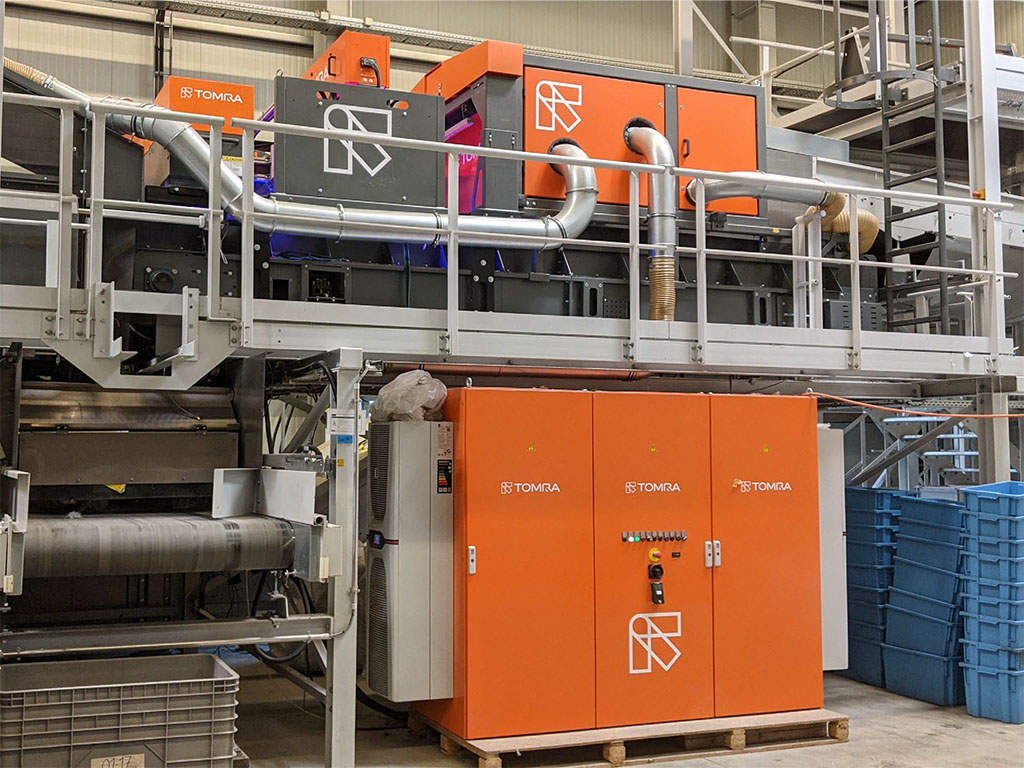 Intelligent sorting of packaging waste at Berry facility